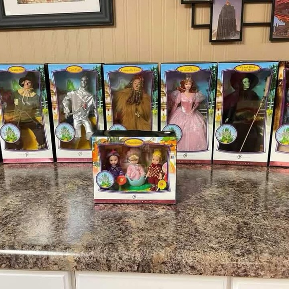 Green and Pink Dolls & Accessories Collection